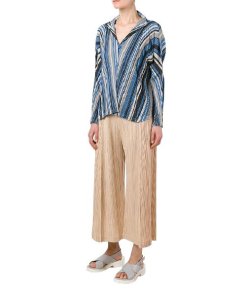 Issey Miyake Pleated Cropped Pants