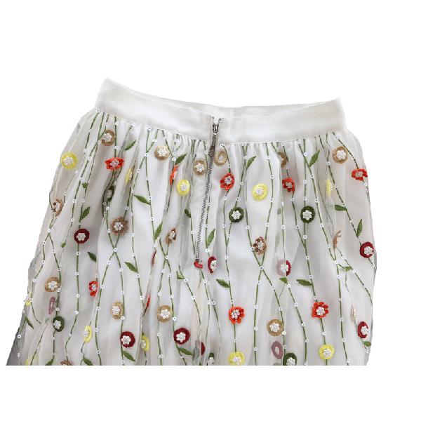 Alice + Olivia Catrina Floral Embellished Tulle Skirt