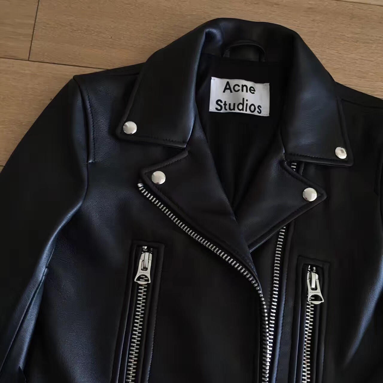 Acne Studios Mock Leather Jacket ブラック 36 Acne Studios Mock Leather Biker Jacket – evaChic