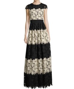 Alice + Olivia Noel Crewneck Short-Sleeve Lace Gown