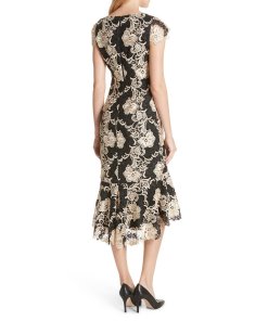 Alice + Olivia Cleora Fitted Lace Midi Dress
