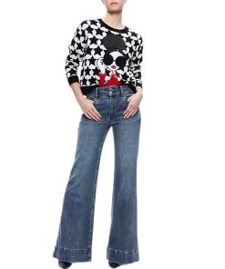 Alice-Olivia-Star-Stace-face-Gleeson-Sweater-